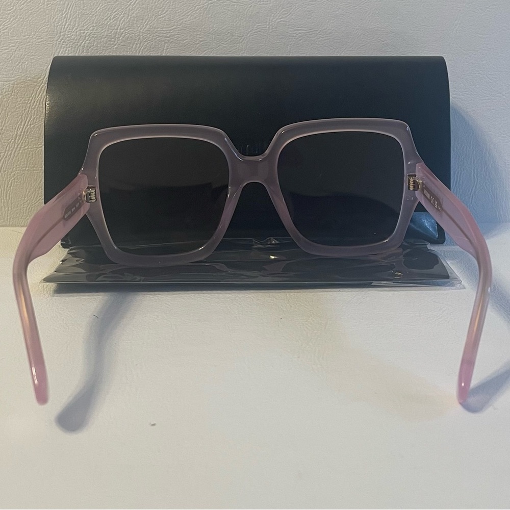 New Moschino Pink Sunglasses - Picture 4 of 6